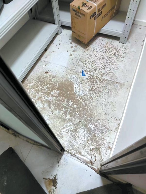 愁！新址漏雨急盼维修